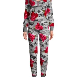 NEW! Betsey Johnson Pink & Grey Rose Pajama Set